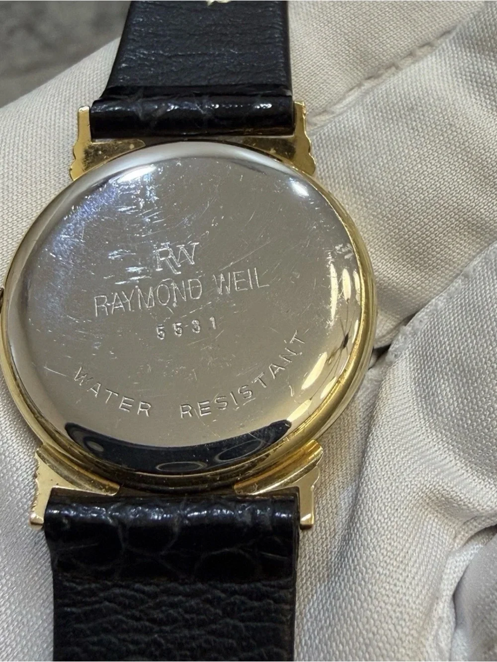 Vintage Raymond Weil Geneve 5631 18K Gold Plated Black Dial Unisex Dress Watch